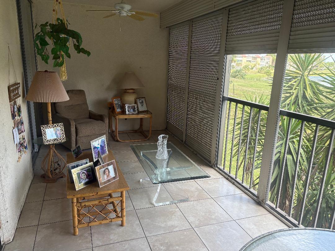 PALM LAKES CONDO - Residential