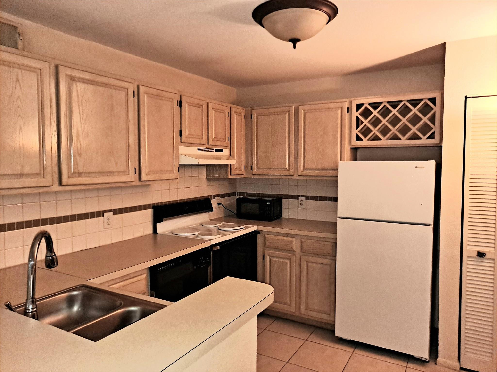 VERANO AT DELRAY CONDO - Residential Lease