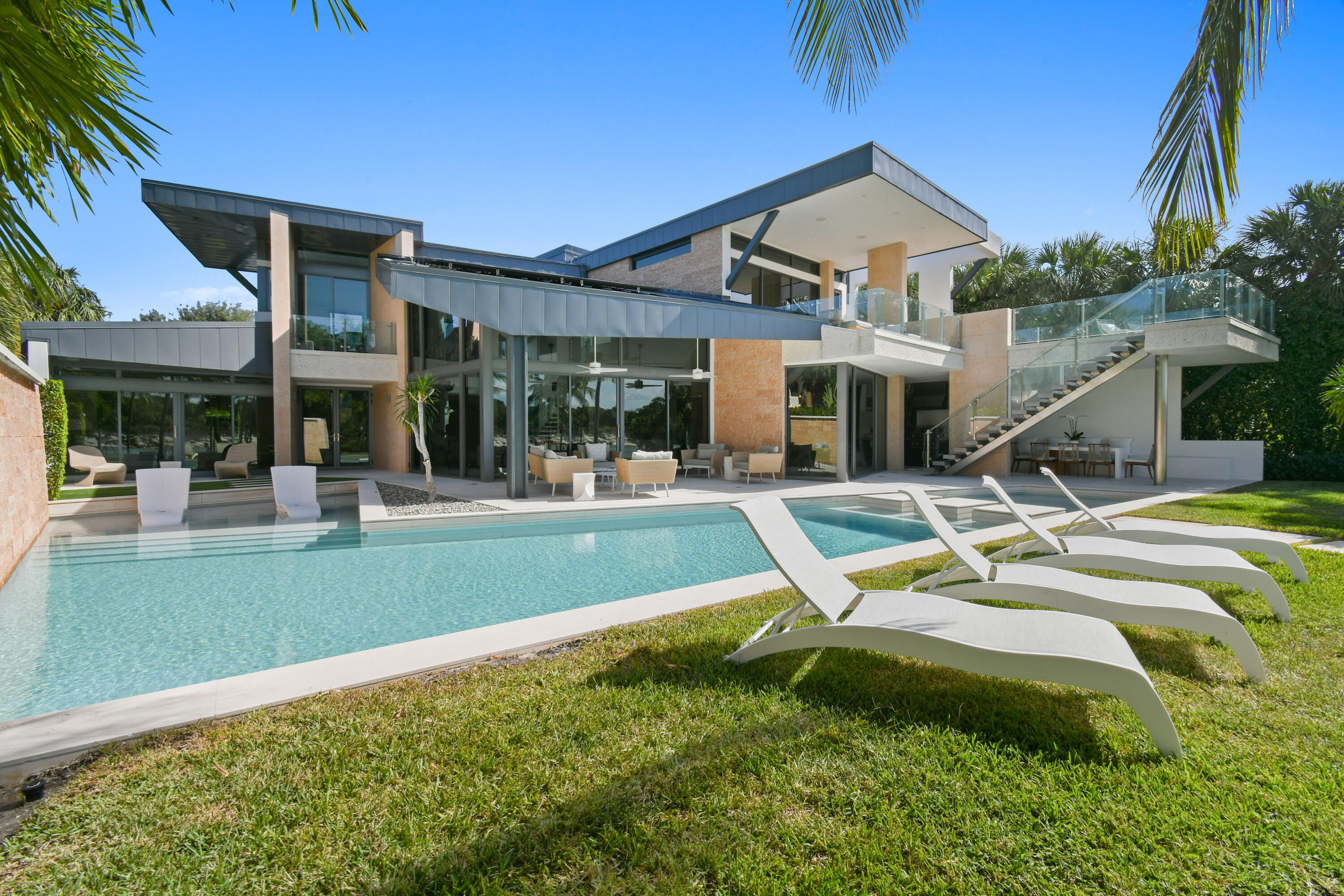 JUPITER INLET BEACH COLONY - Residential