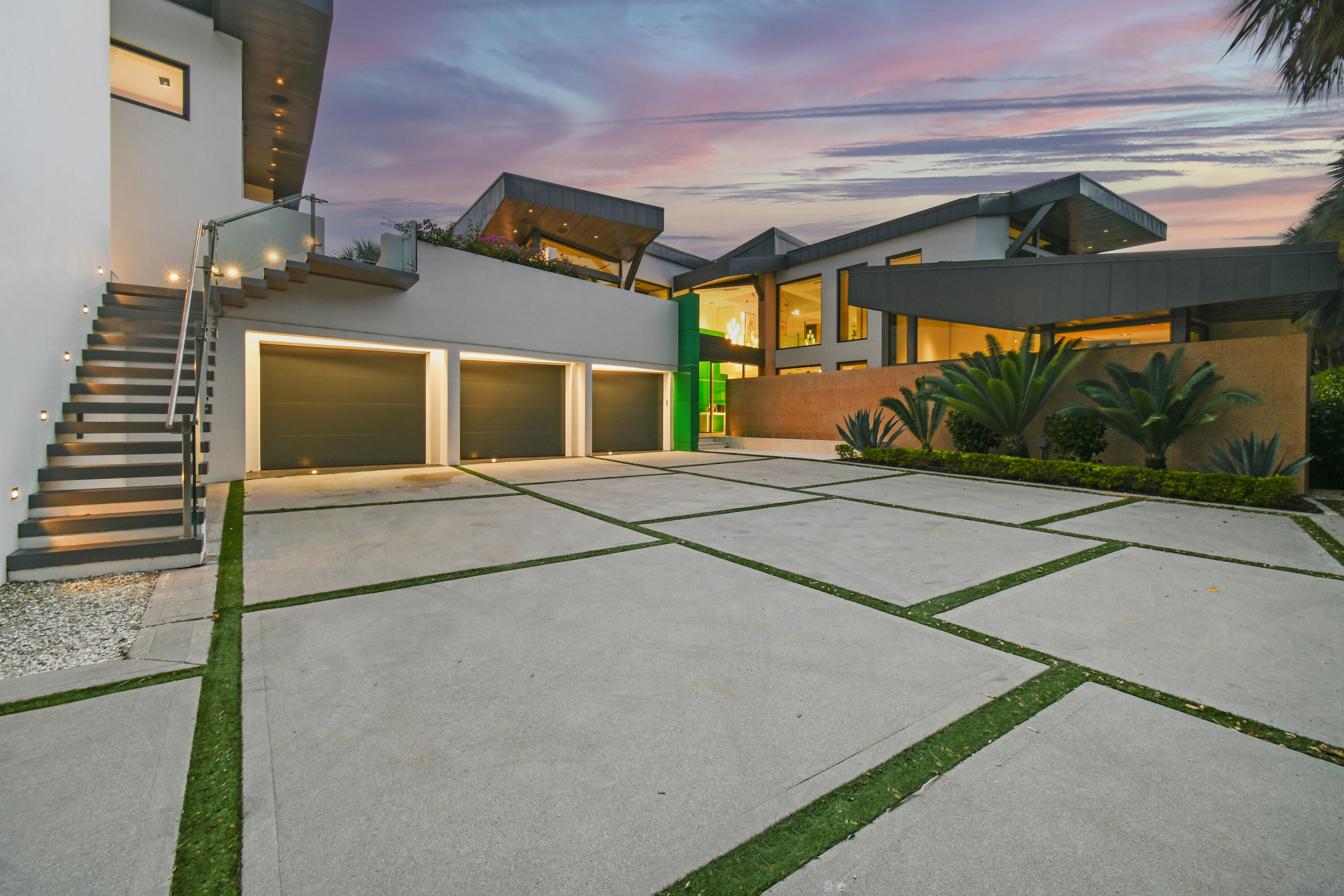 JUPITER INLET BEACH COLONY - Residential