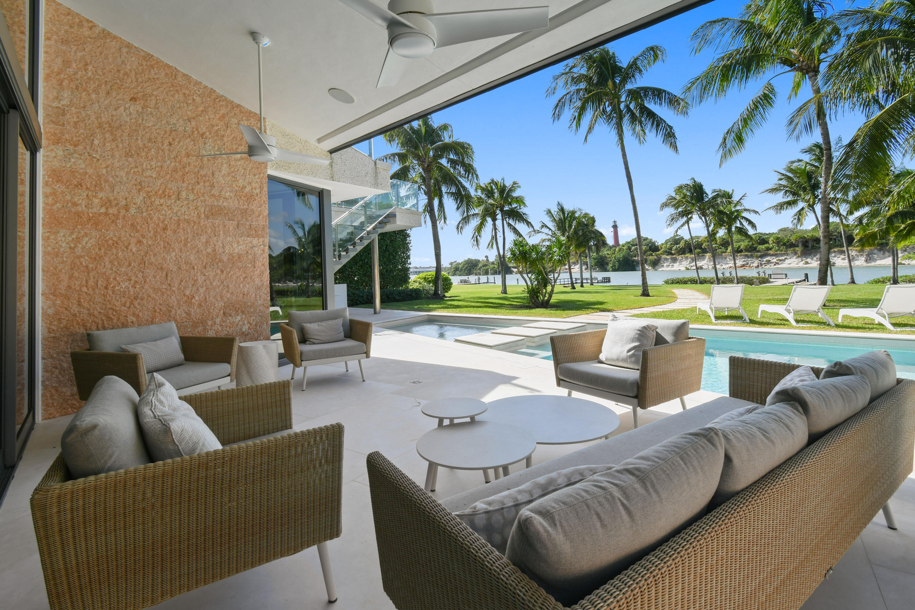 JUPITER INLET BEACH COLONY - Residential