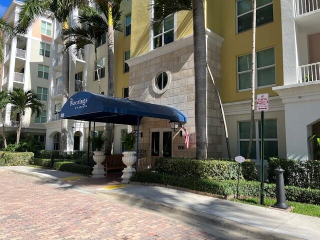 MOORINGS AT LANTANA CONDO 3 - Residential