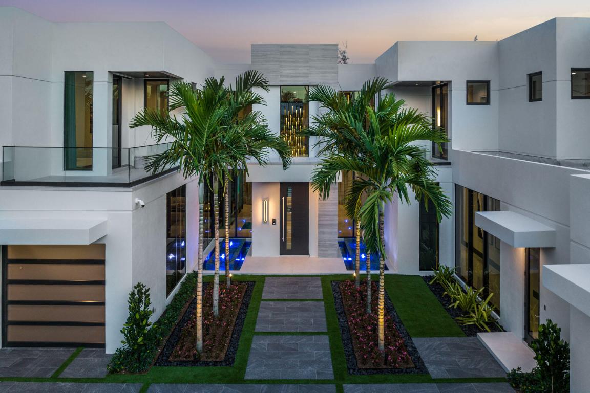 ROYAL PALM YACHT & COUNTRY CLUB - Residential