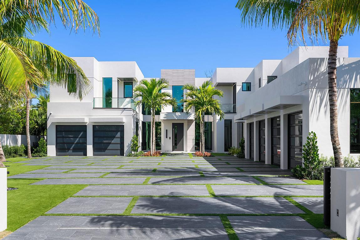 ROYAL PALM YACHT & COUNTRY CLUB - Residential