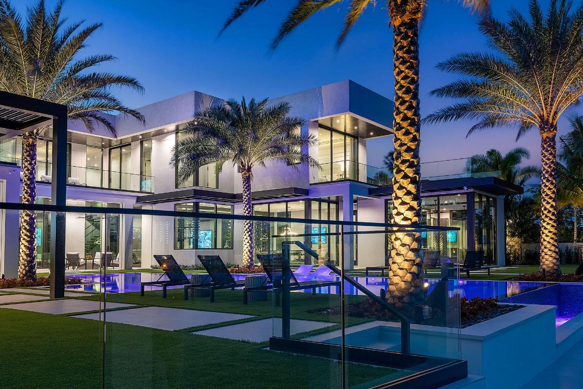 ROYAL PALM YACHT & COUNTRY CLUB - Residential