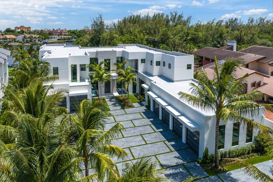 ROYAL PALM YACHT & COUNTRY CLUB - Residential