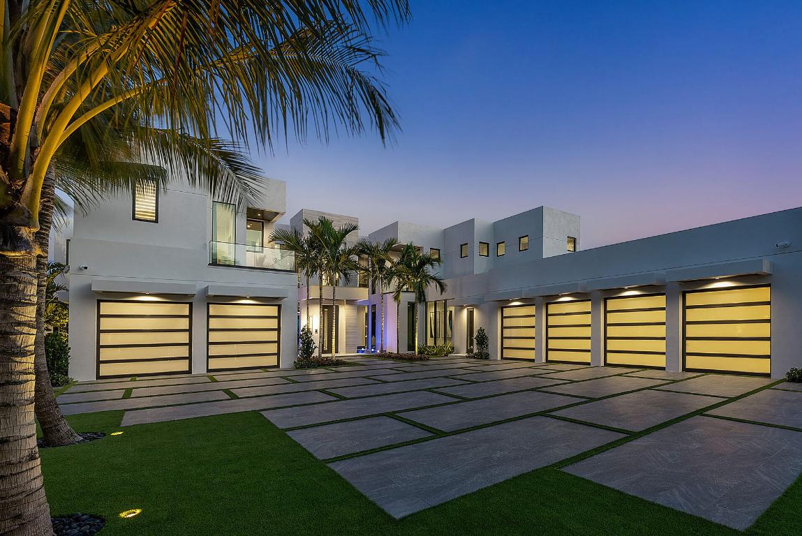 ROYAL PALM YACHT & COUNTRY CLUB - Residential