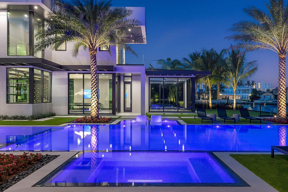 ROYAL PALM YACHT & COUNTRY CLUB - Residential