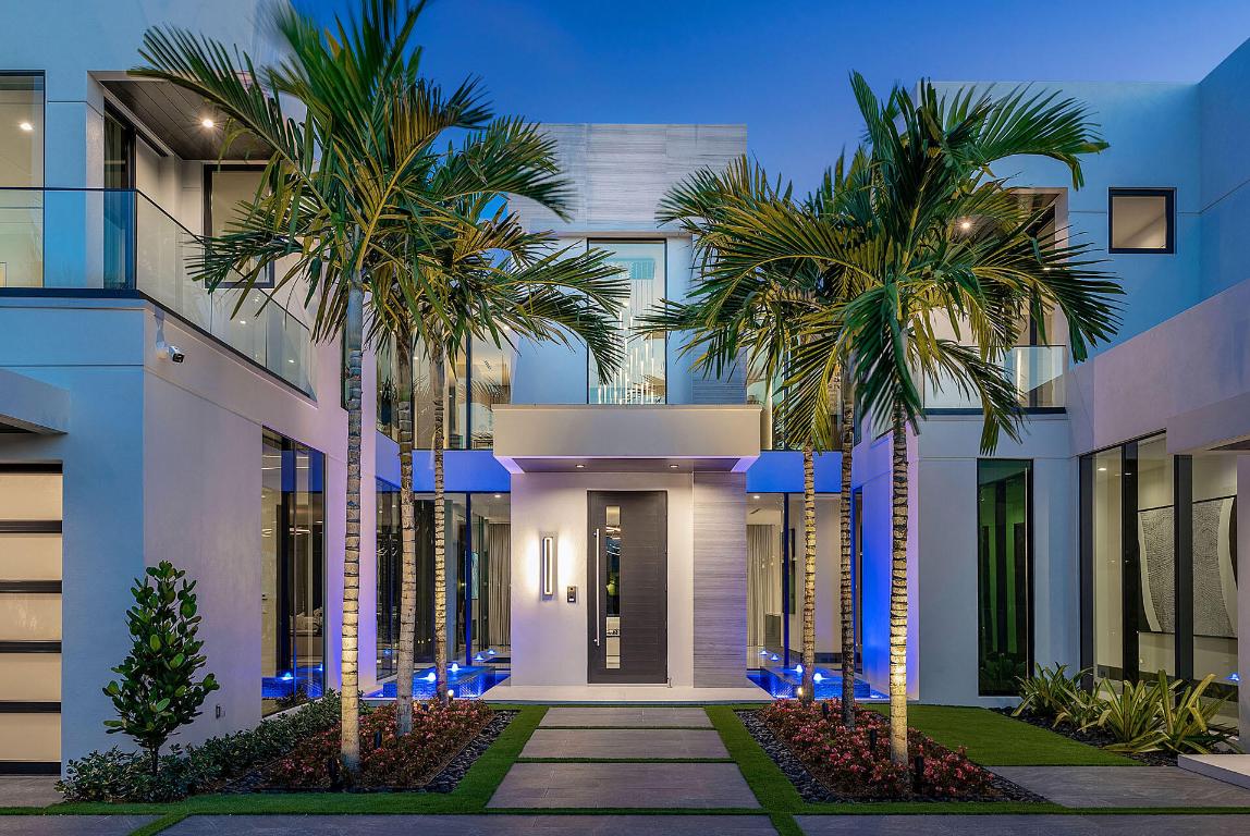 ROYAL PALM YACHT & COUNTRY CLUB - Residential