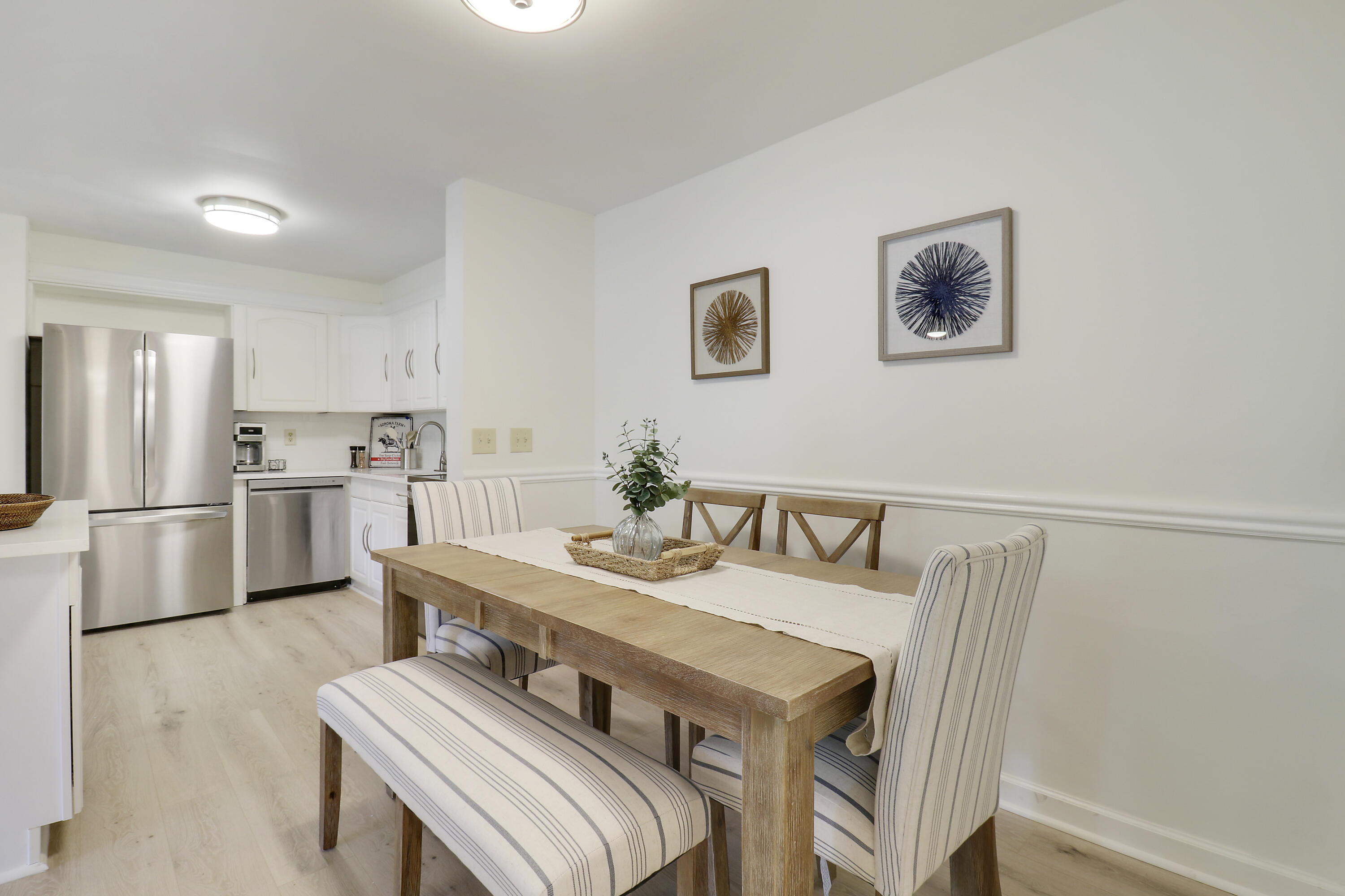 DUNBAR WOODS CONDO I II AND III IN OR4410P782, - Residential