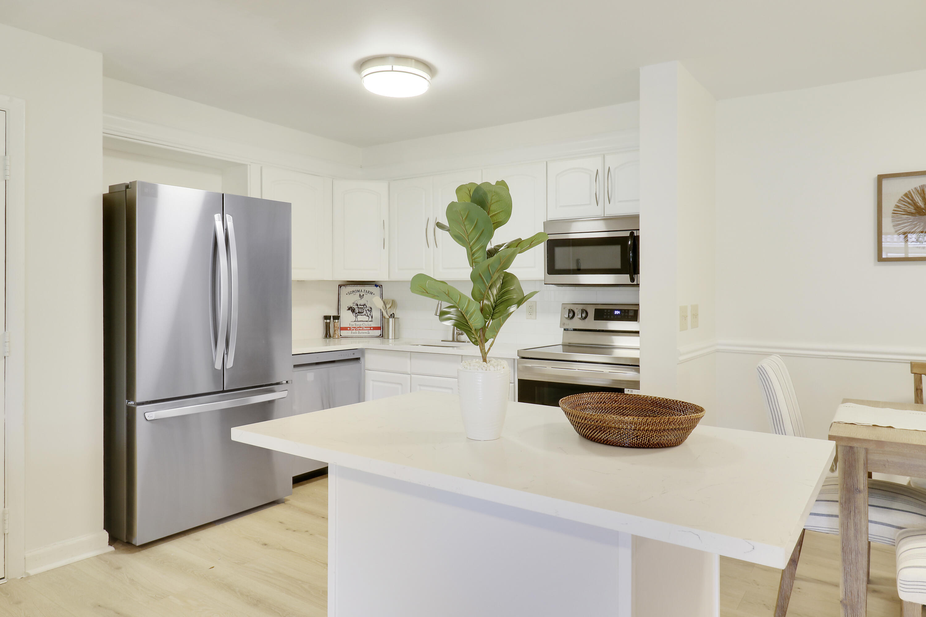 DUNBAR WOODS CONDO I II AND III IN OR4410P782, - Residential