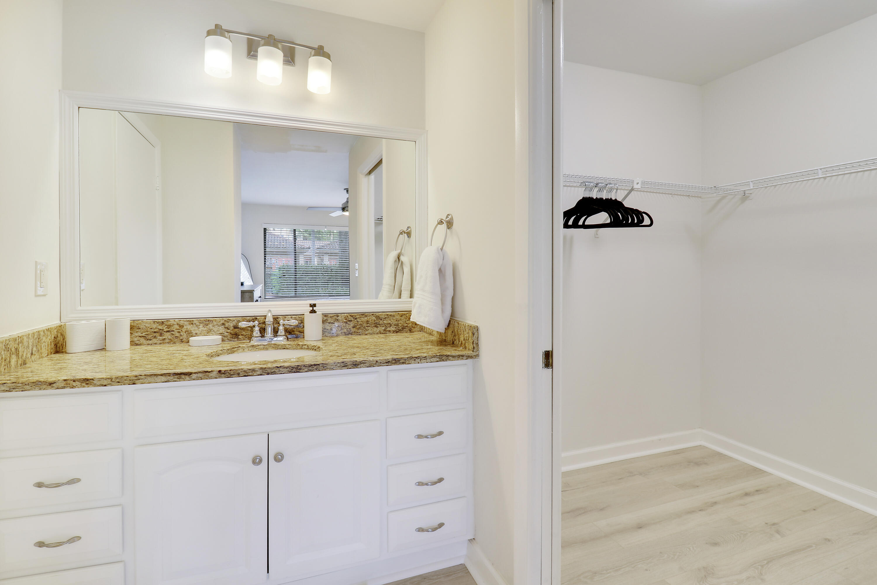 DUNBAR WOODS CONDO I II AND III IN OR4410P782, - Residential