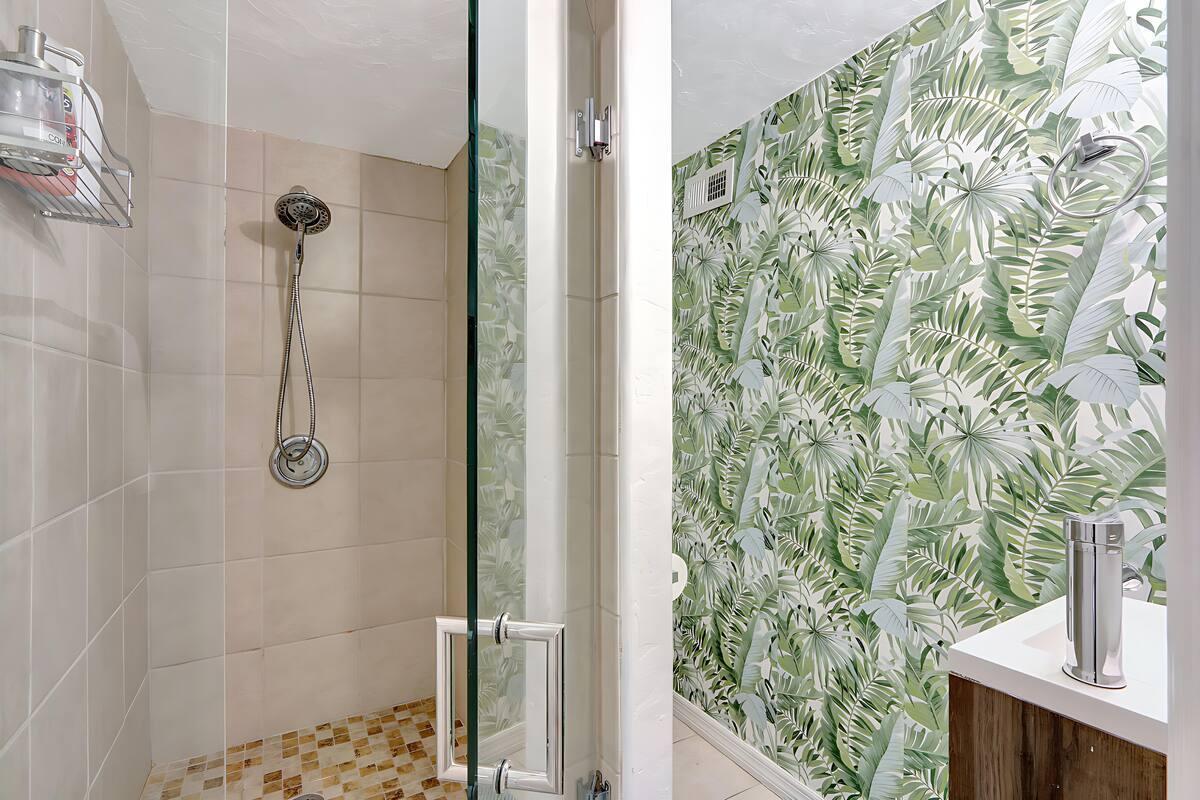 WILTON ESTATES RESUB - Residential Lease