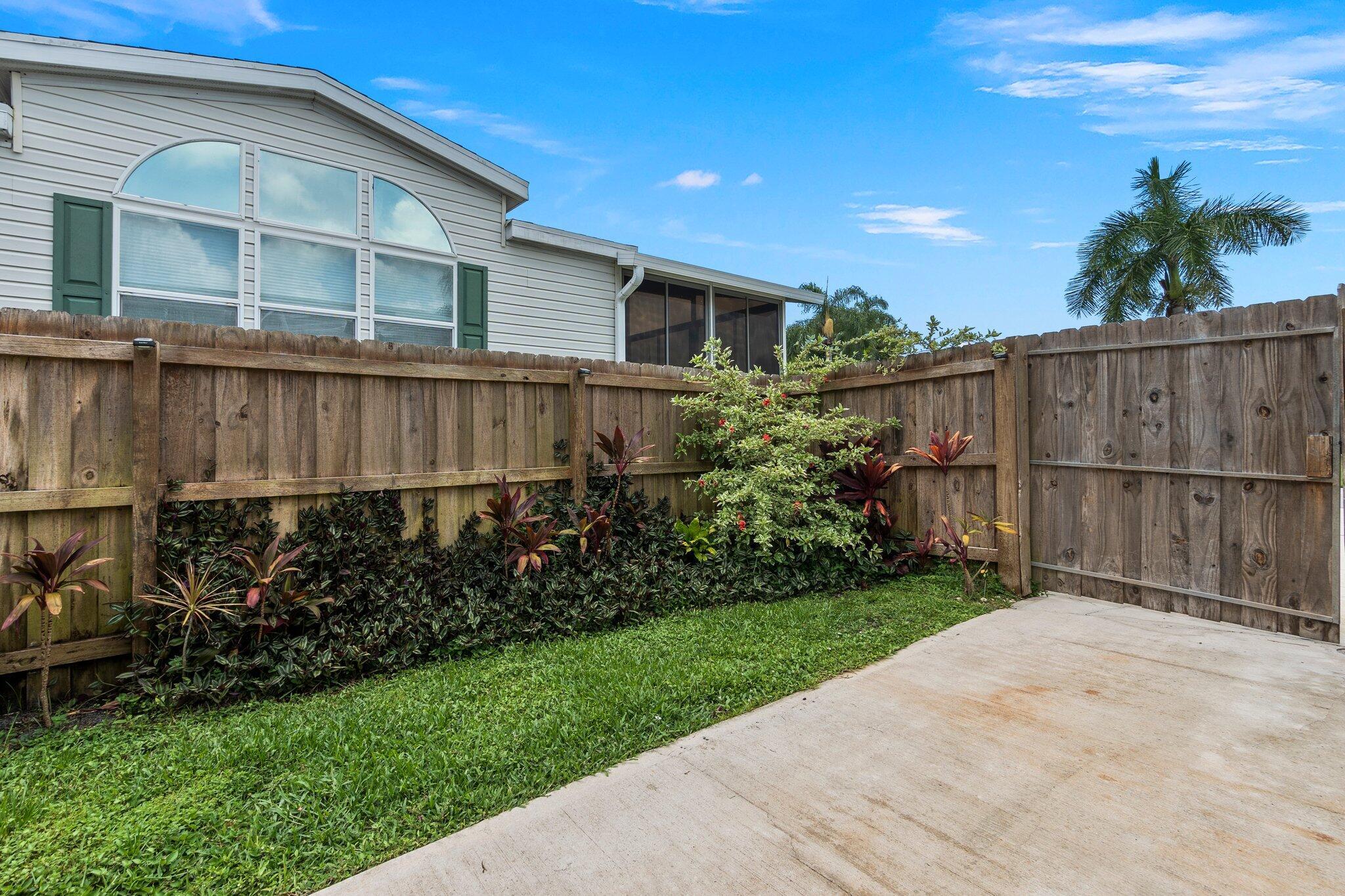 RIDGEWAY - Residential