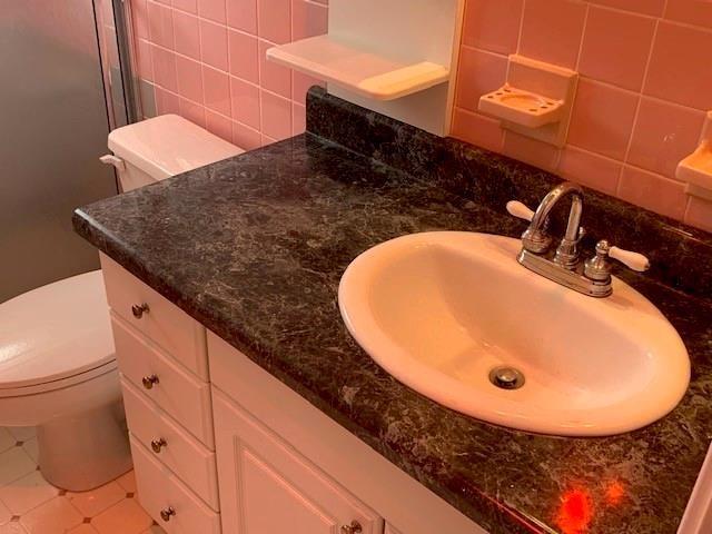 Venetian Isles co-op - Residential