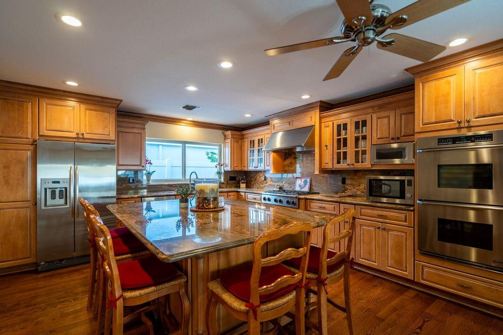 LIGHTHOUSE POINT 4TH SEC - Residential Lease