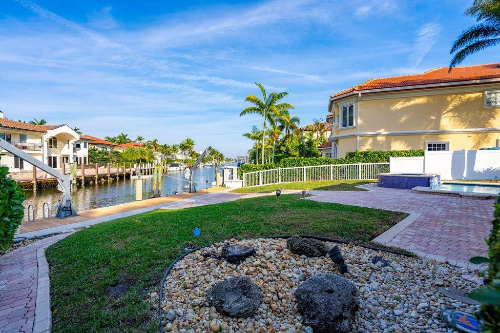 LIGHTHOUSE POINT 4TH SEC - Residential Lease