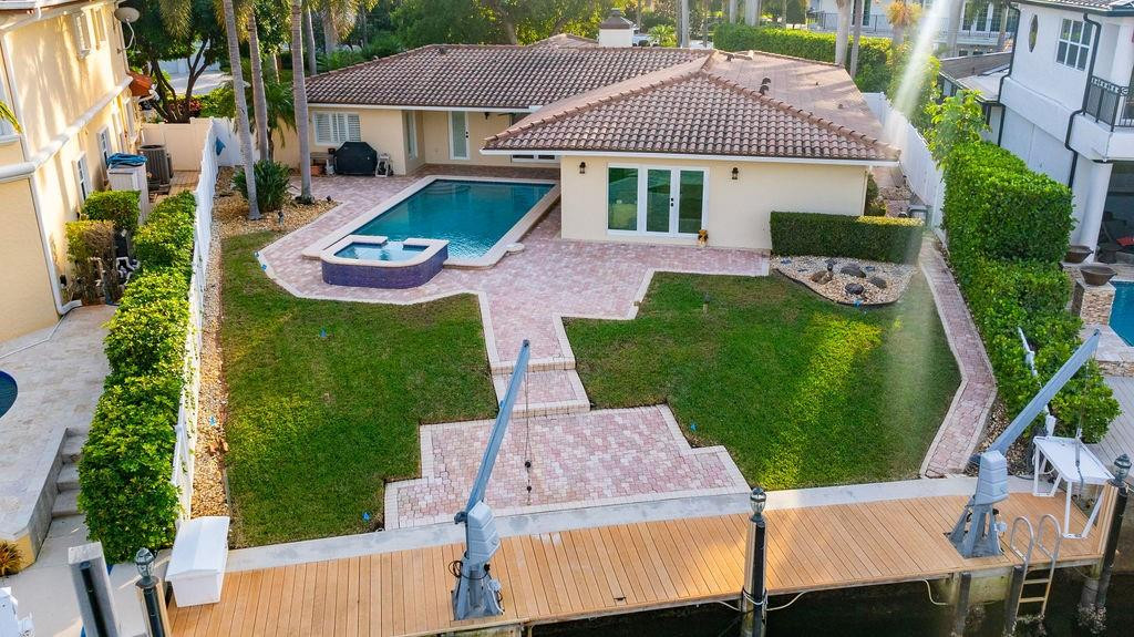 LIGHTHOUSE POINT 4TH SEC - Residential Lease