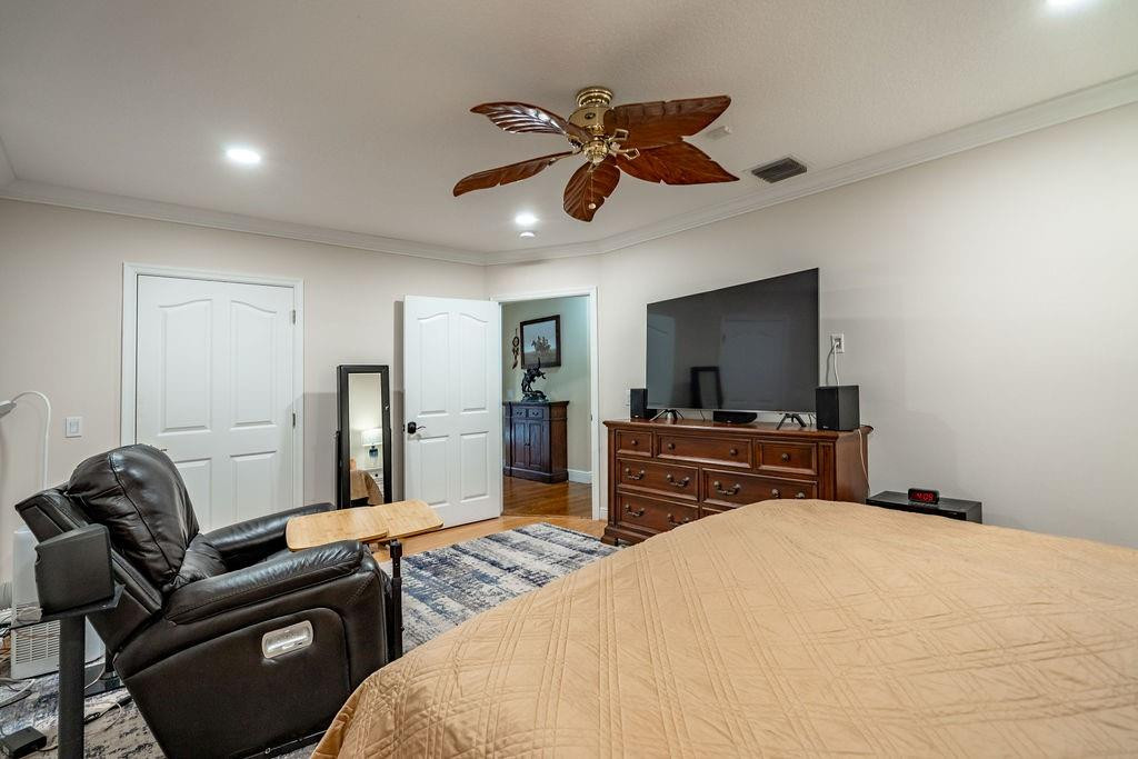 LIGHTHOUSE POINT 4TH SEC - Residential Lease