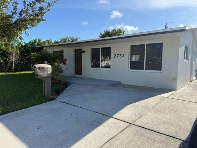 TROPICAL MANORS - Residential