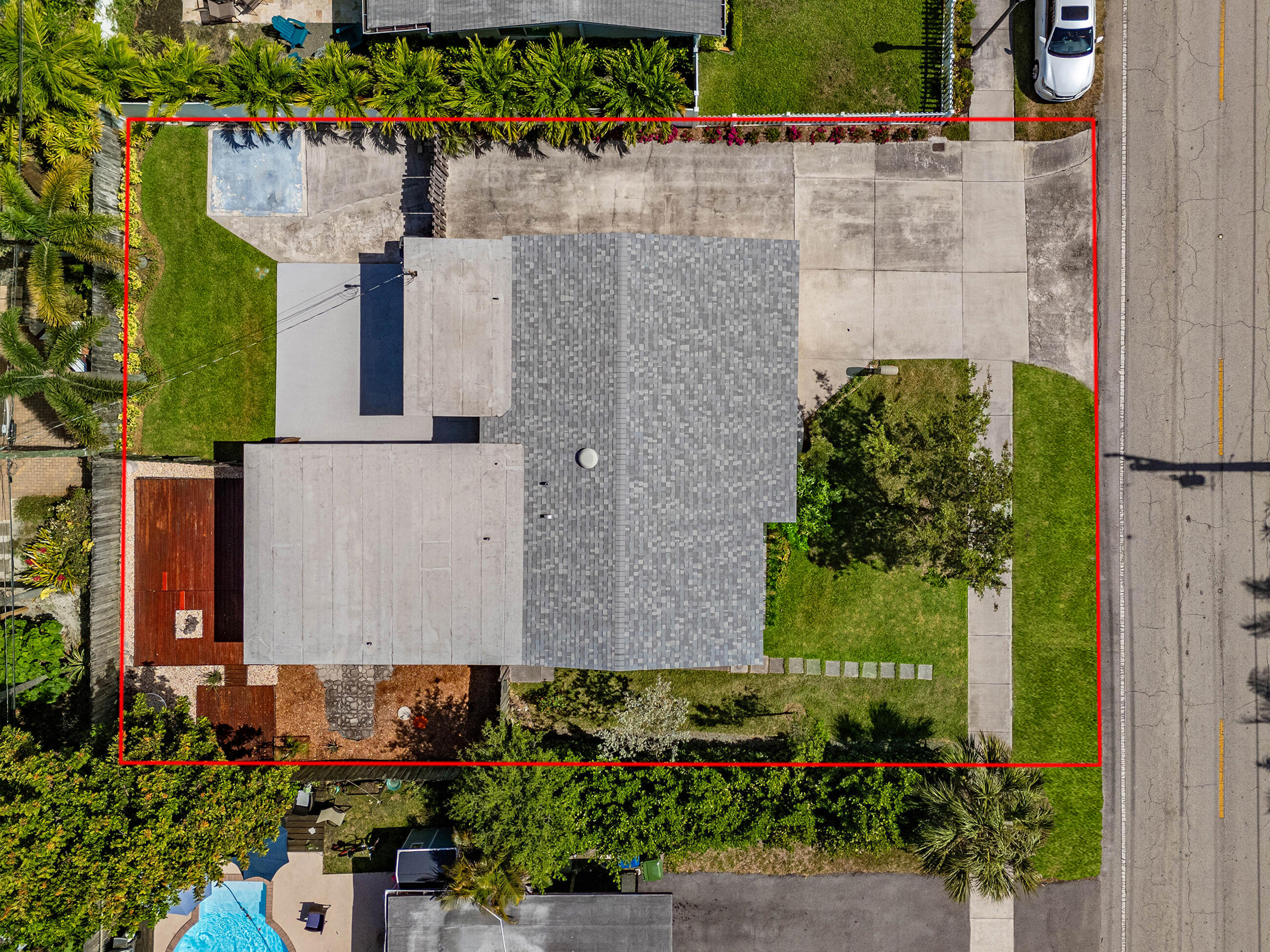 TROPICAL MANORS - Residential