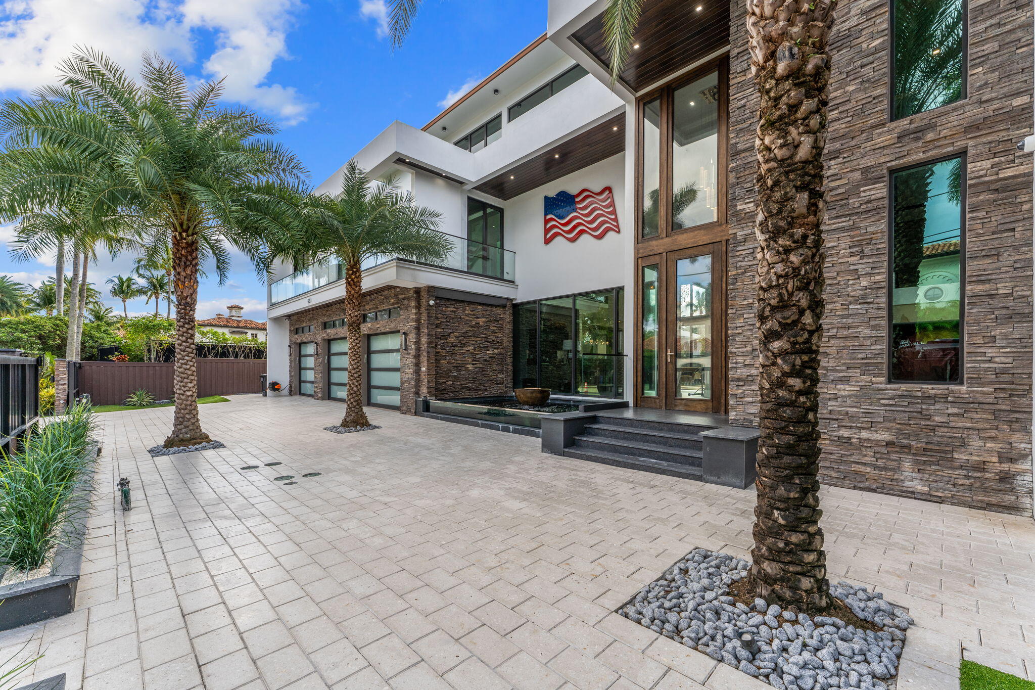 CORAL ISLES - Residential