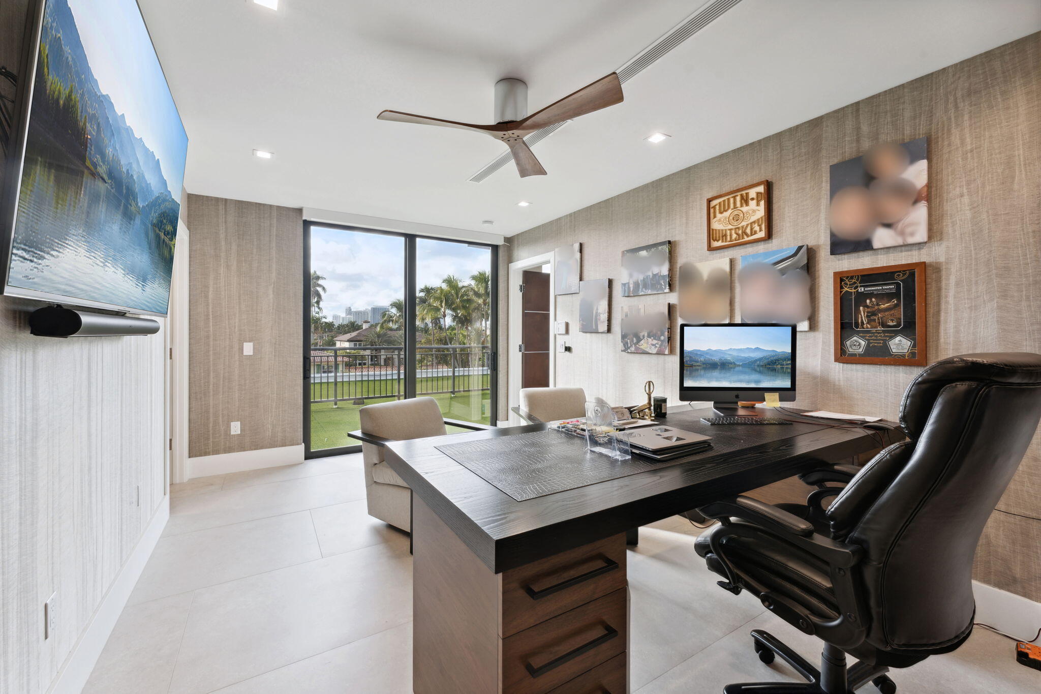CORAL ISLES - Residential