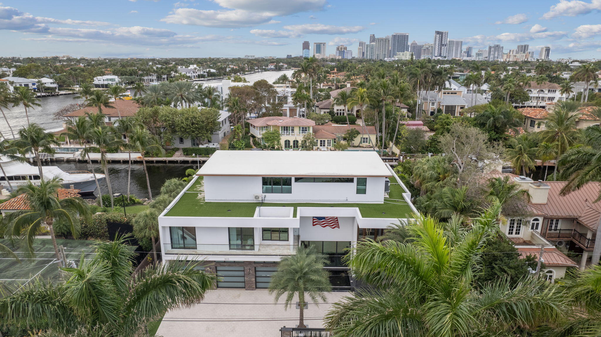 CORAL ISLES - Residential