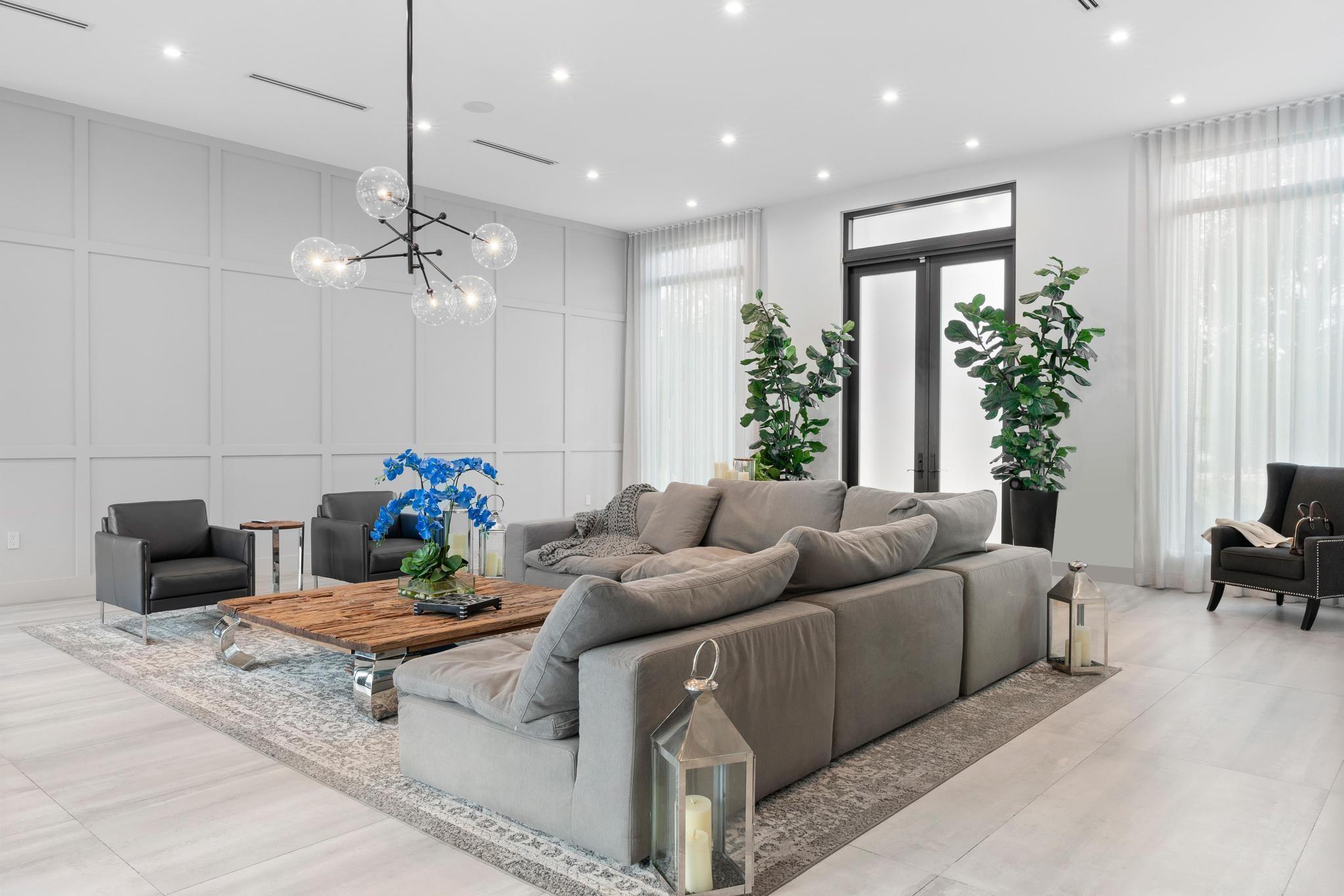 SUNSHINE RANCHES - Residential