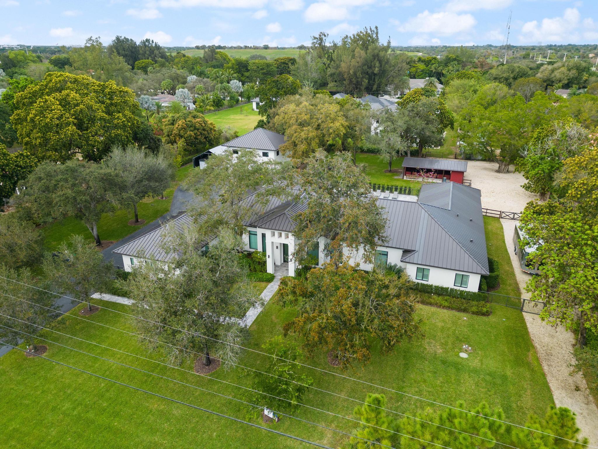 SUNSHINE RANCHES - Residential
