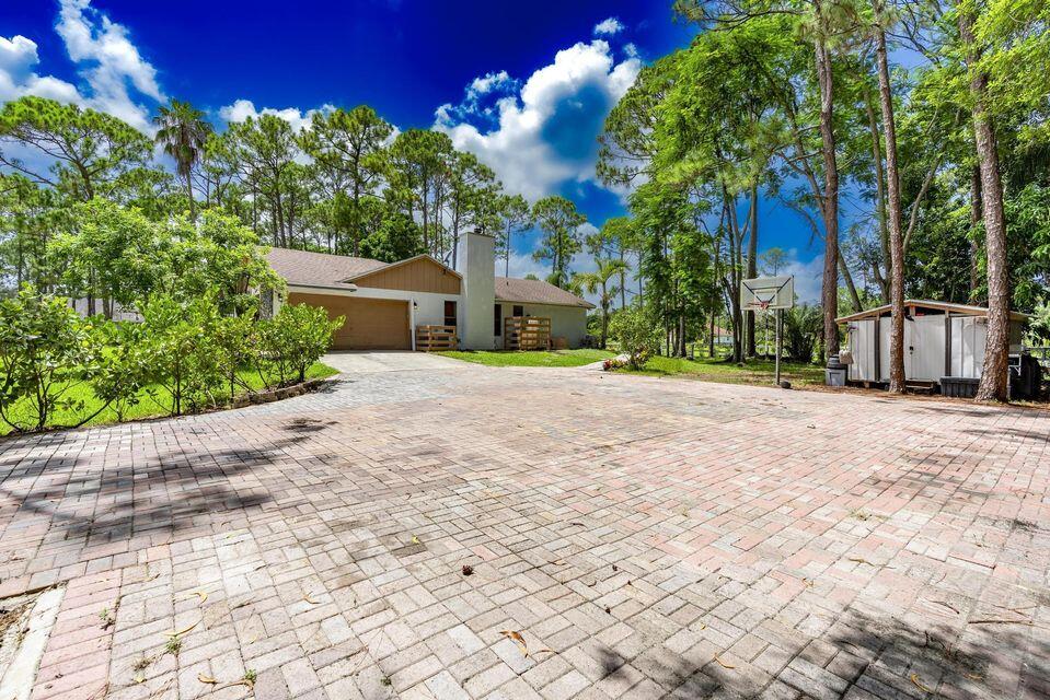 Loxahatchee - Residential