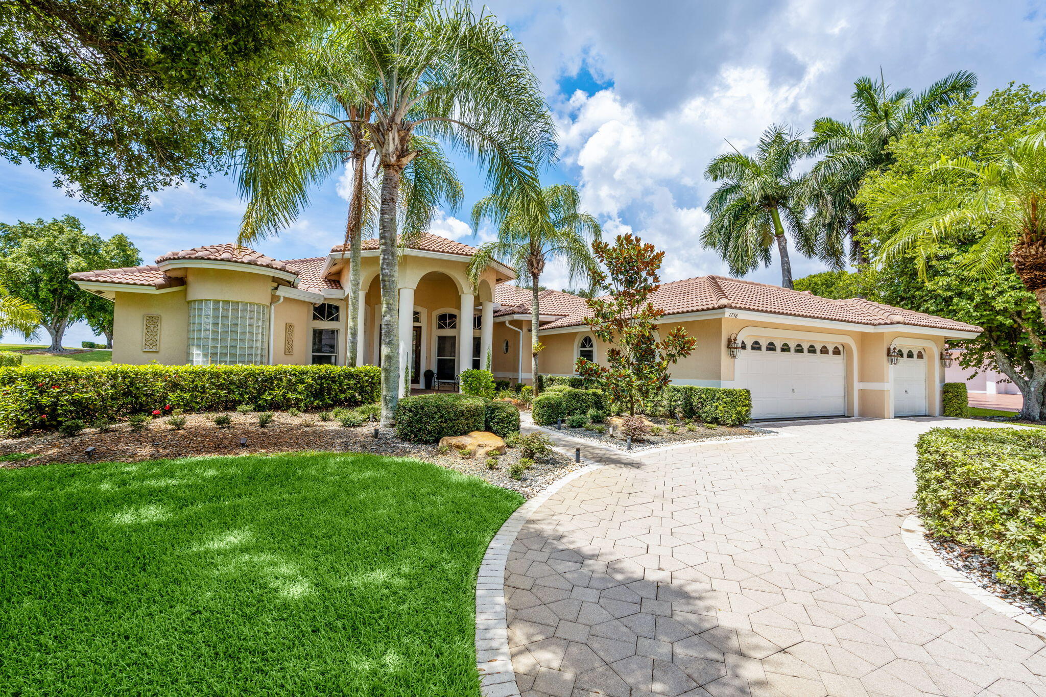 EAGLE TRACE - Residential