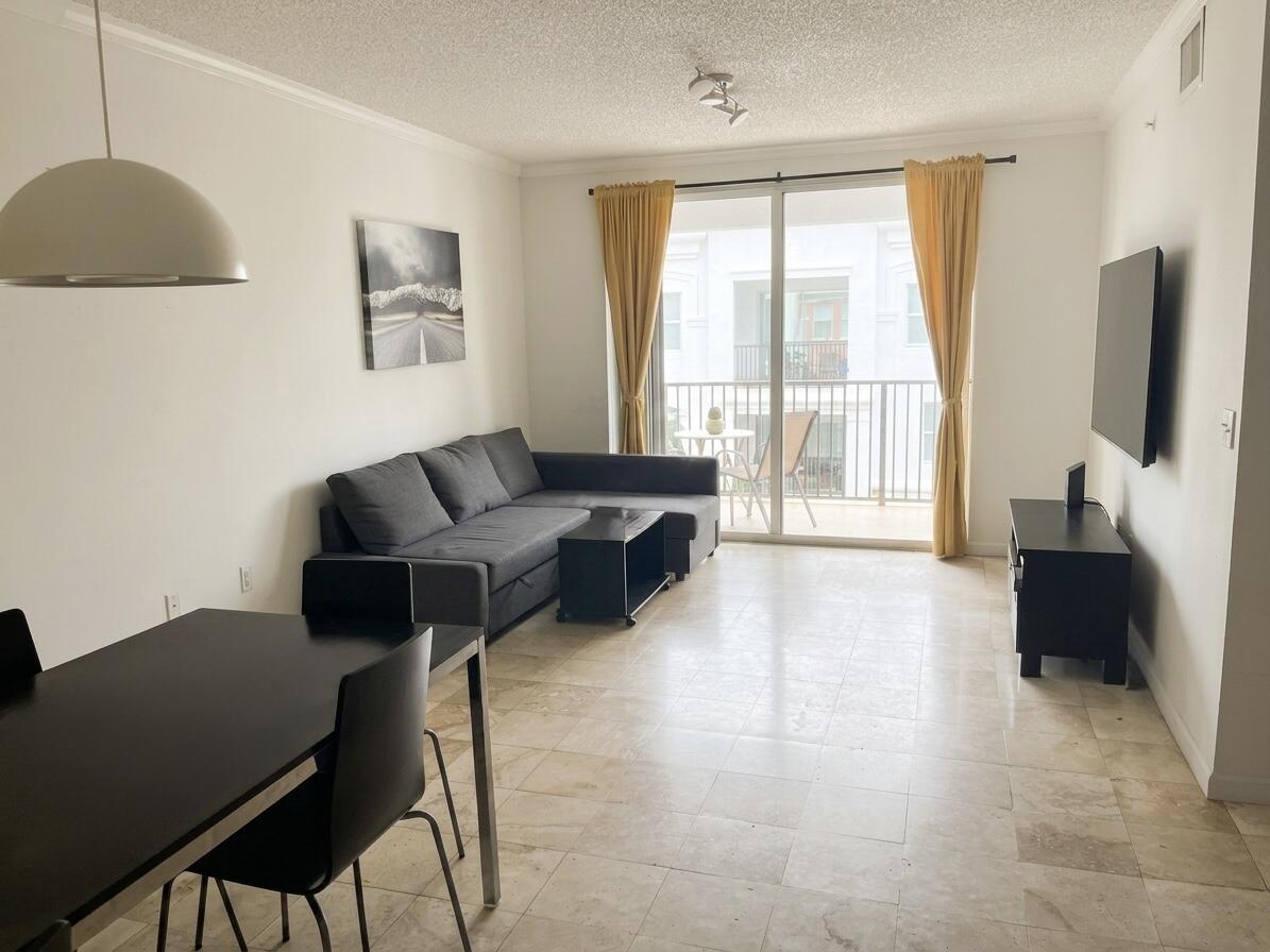 PORTO BELLAGIO CONDO - Residential