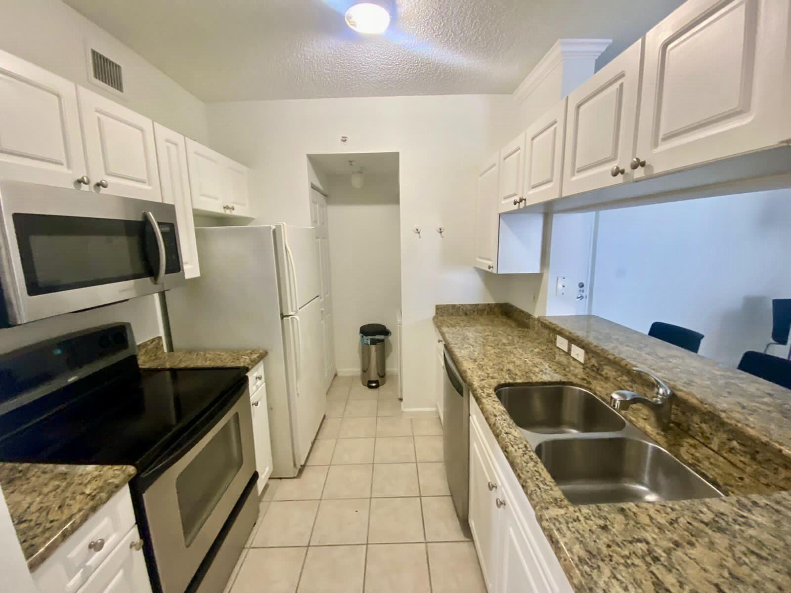 PORTO BELLAGIO CONDO - Residential
