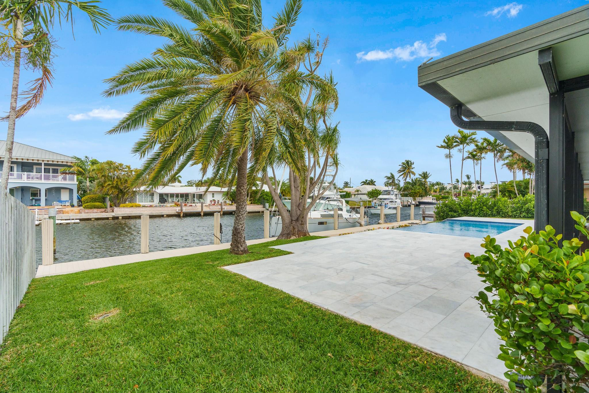 SILVER SHORES UNIT - Residential Lease