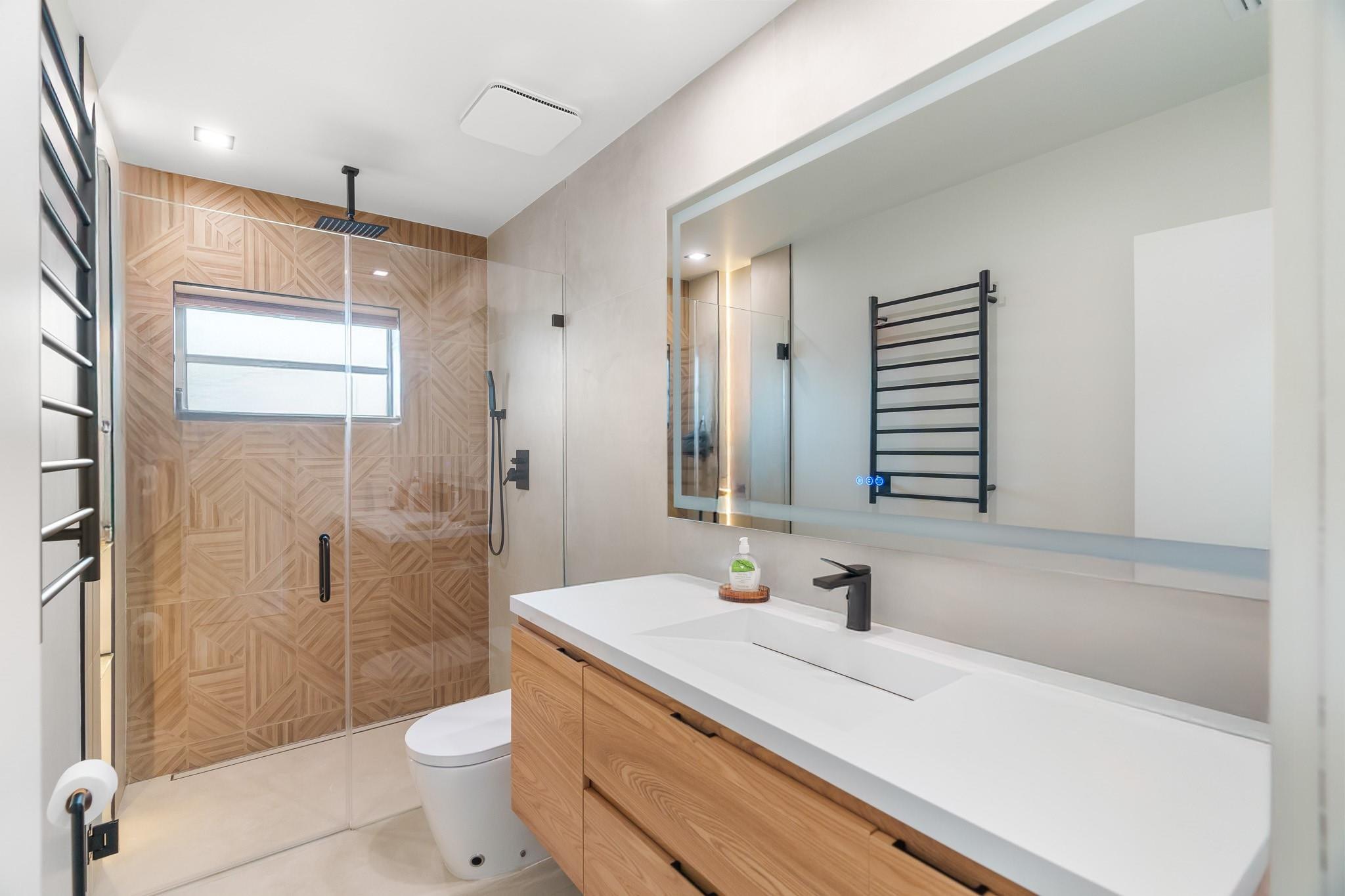 SILVER SHORES UNIT - Residential Lease