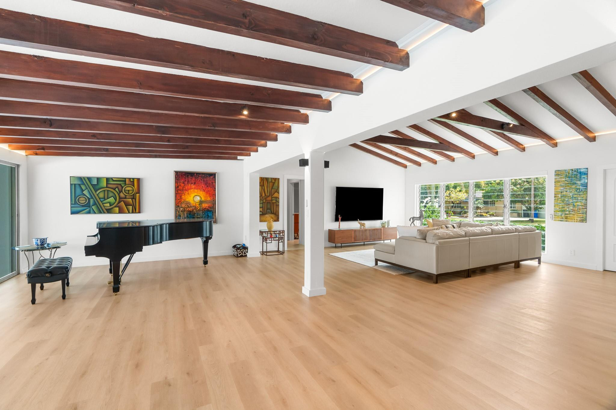SILVER SHORES UNIT - Residential Lease