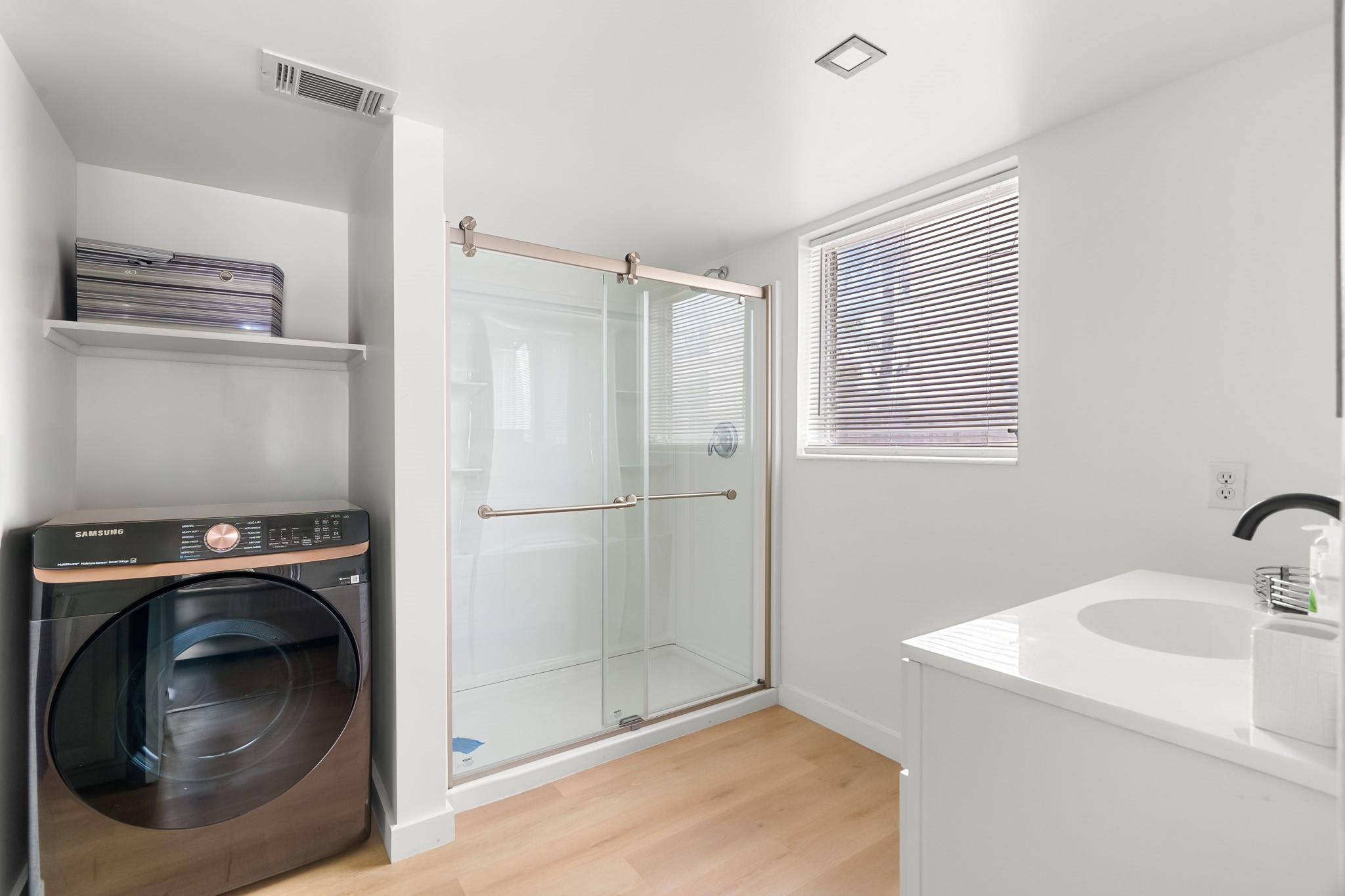SILVER SHORES UNIT - Residential Lease