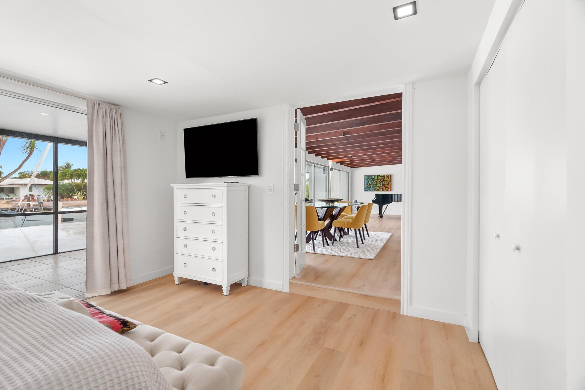 SILVER SHORES UNIT - Residential Lease