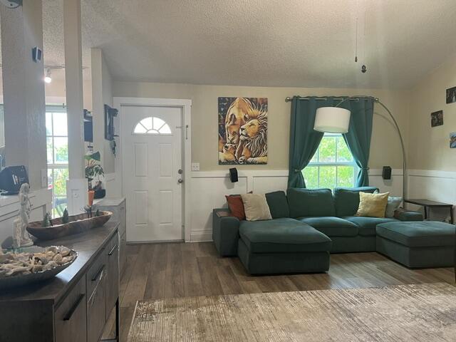 TARTAN LAKES 1 - Residential