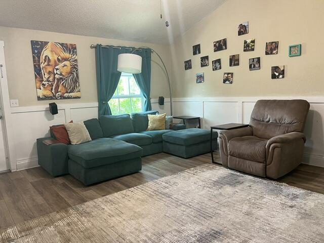 TARTAN LAKES 1 - Residential
