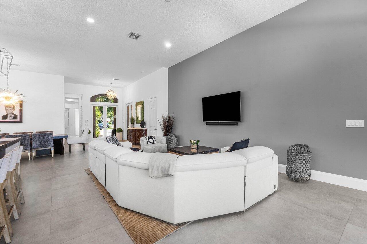 BALLENISLES POD 24 - Residential