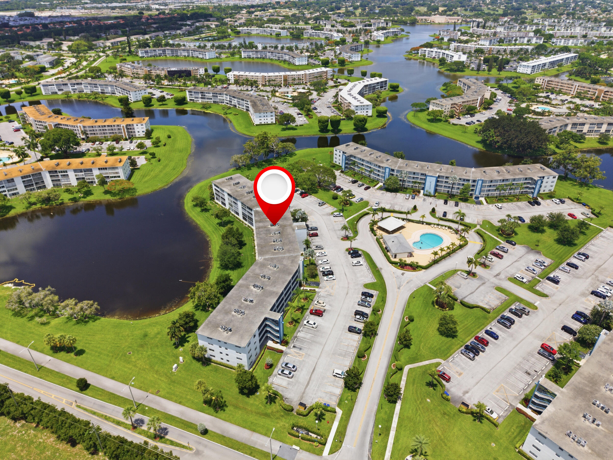 CENTURY VILLAGE/LINCOLN - Residential