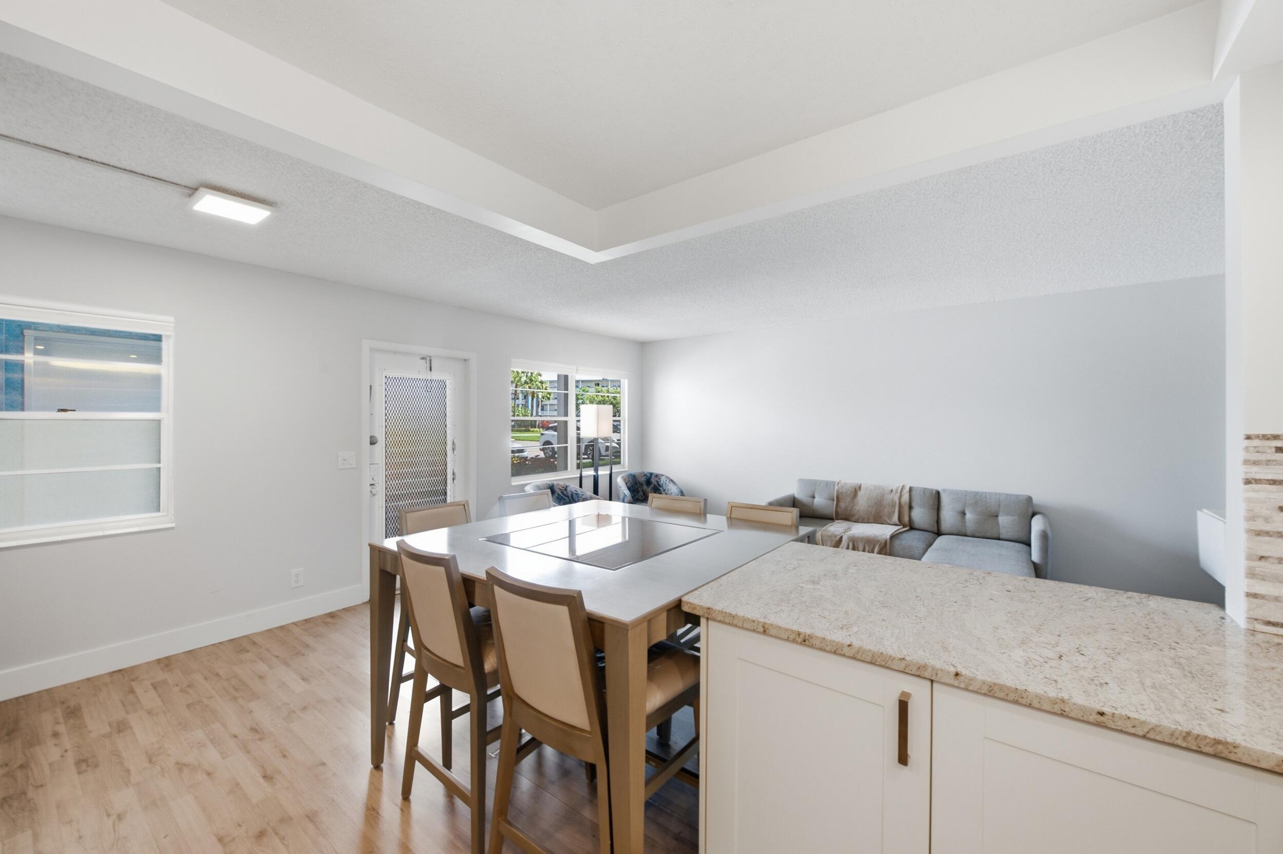 CENTURY VILLAGE/LINCOLN - Residential