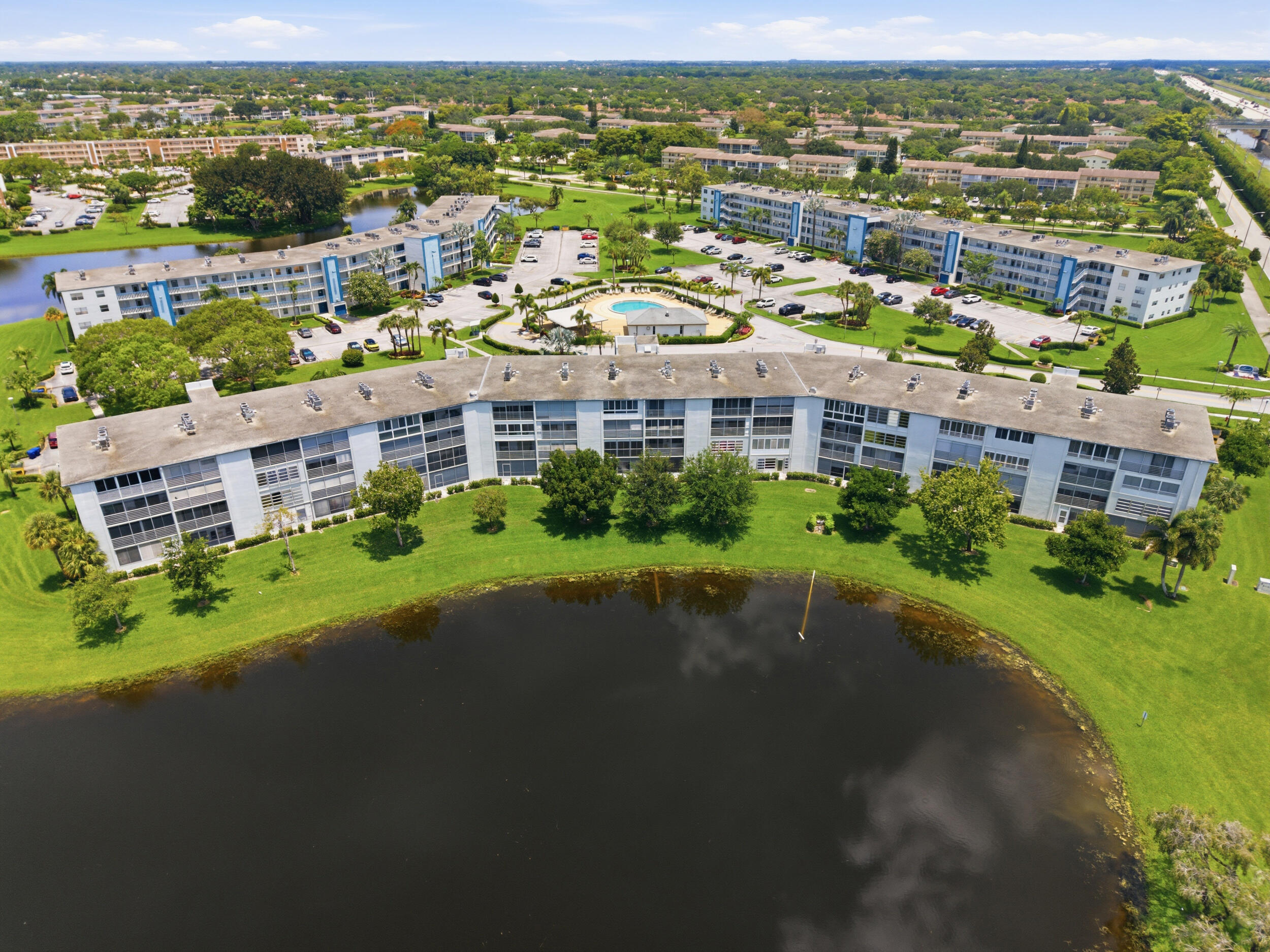 CENTURY VILLAGE/LINCOLN - Residential