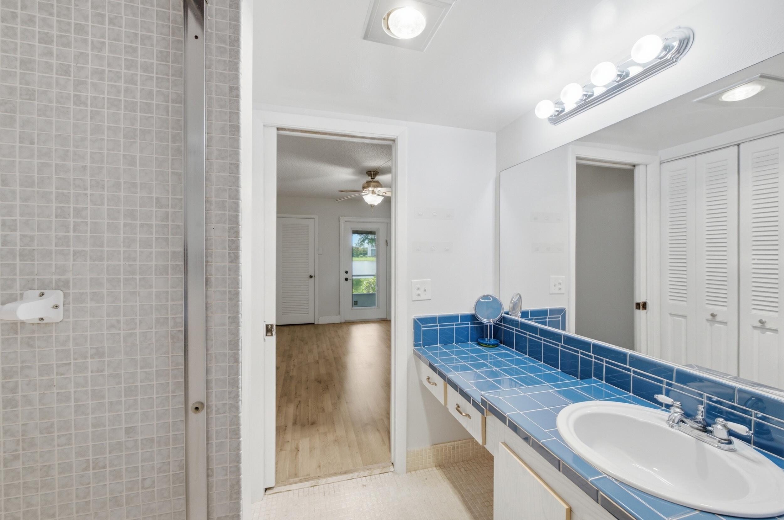 CENTURY VILLAGE/LINCOLN - Residential