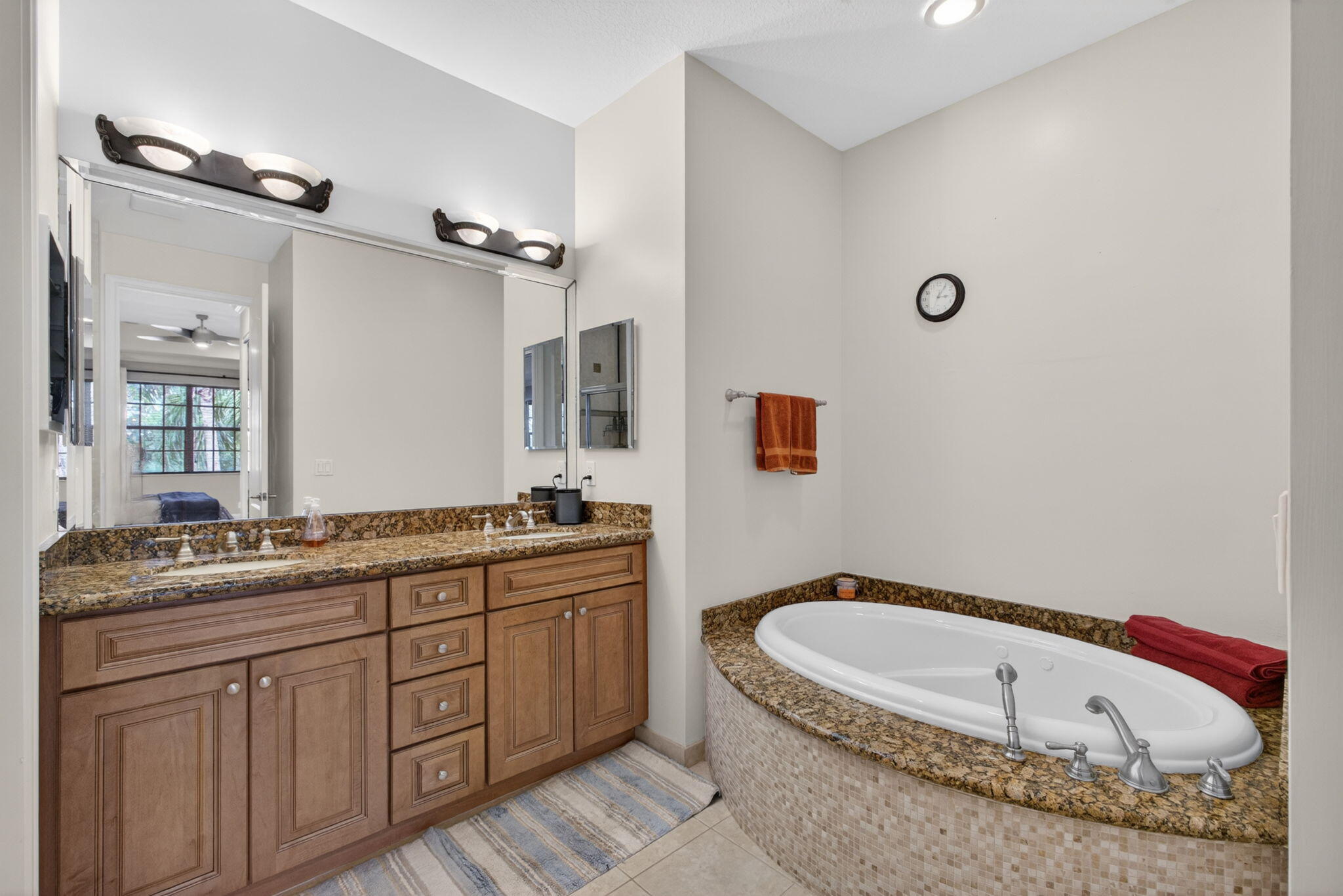 CIELO TOWNHOMES AT SHOPS OF DONALD ROSS - Residential