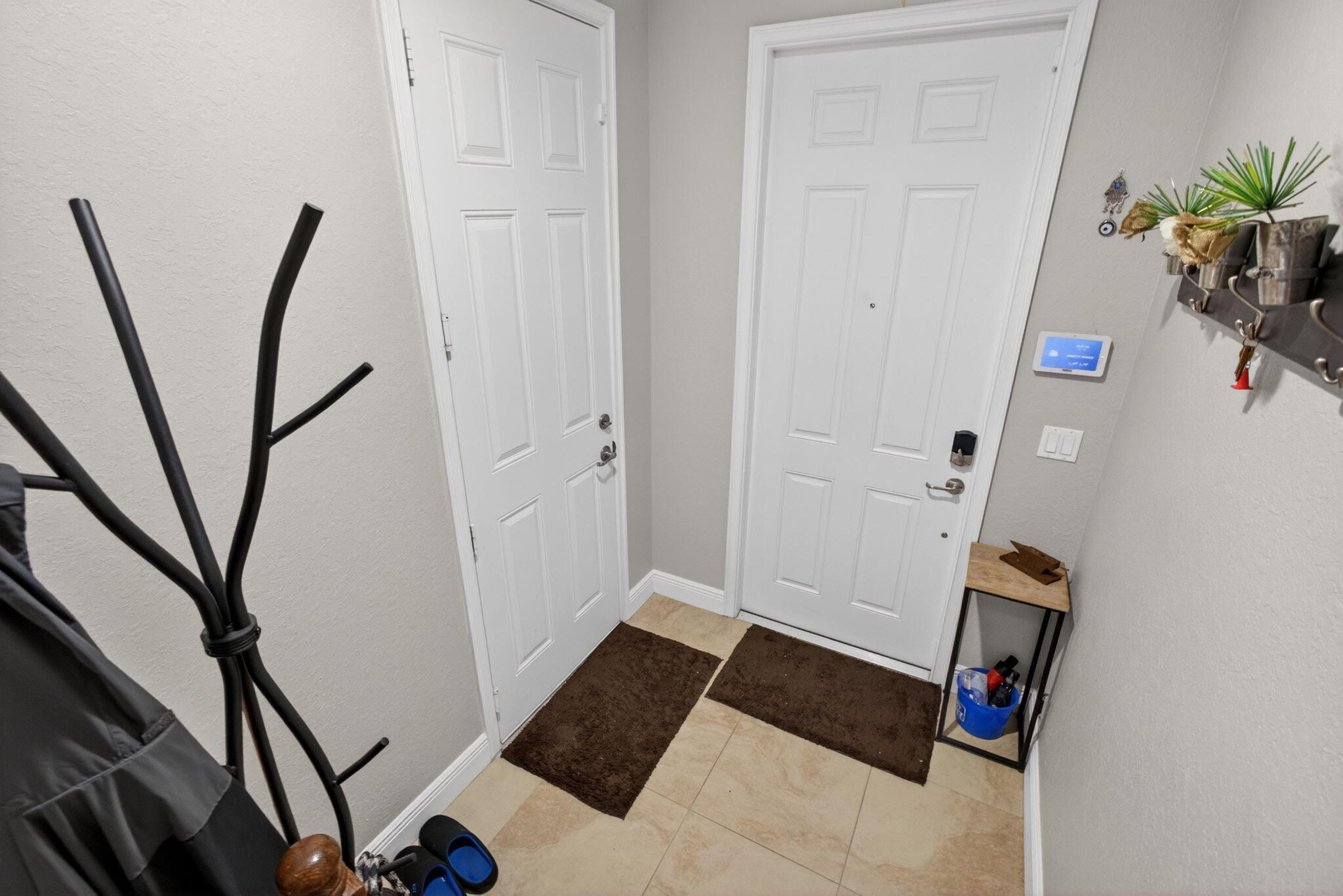 CIELO TOWNHOMES AT SHOPS OF DONALD ROSS - Residential