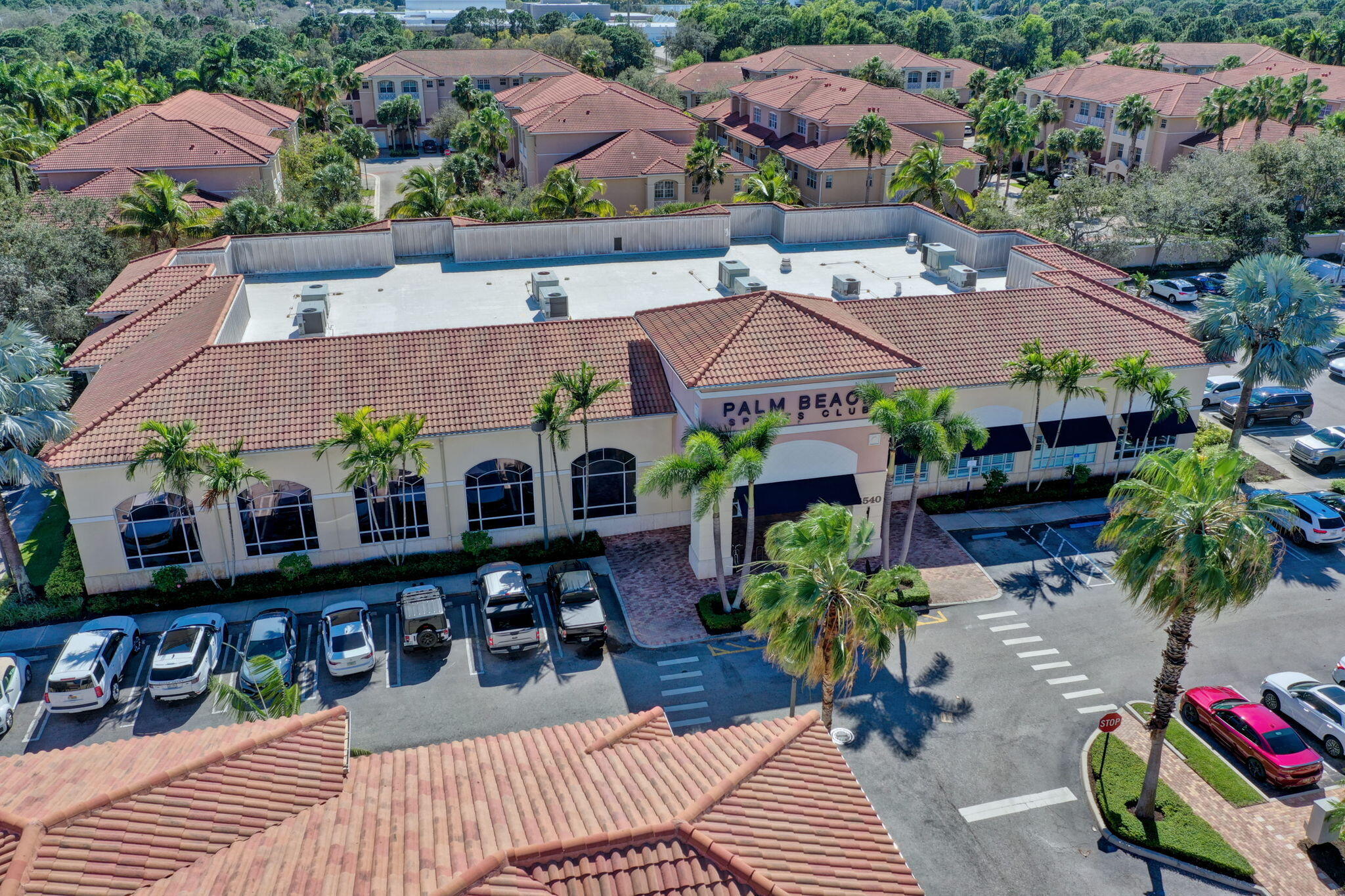 CIELO TOWNHOMES AT SHOPS OF DONALD ROSS - Residential