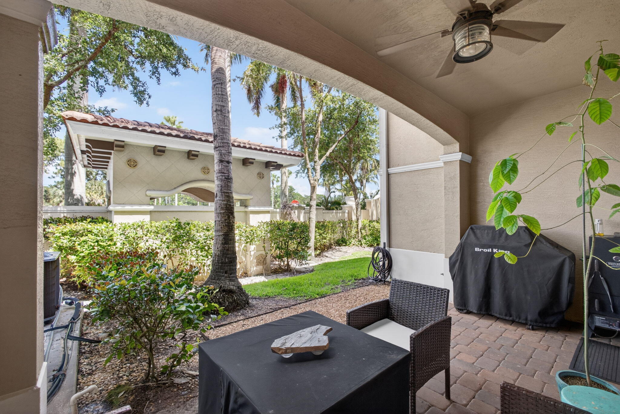 CIELO TOWNHOMES AT SHOPS OF DONALD ROSS - Residential